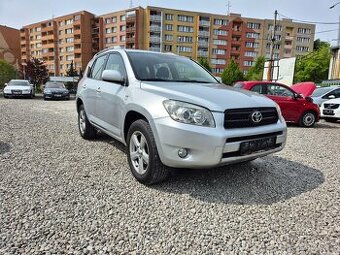 Toyota RAV4,2.2D-4D,100KW,4x4,NEMÁ DPF,BEZ KOROZE,R.V.2007
