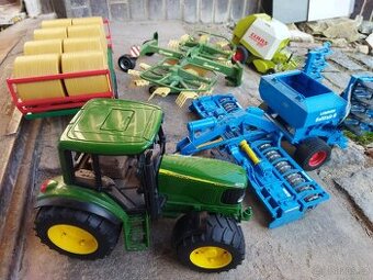 Bruder traktor, kombajn, nakladač + příslušenství