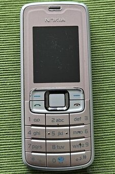 Prodám mobilní telefon NOKIA 3110c