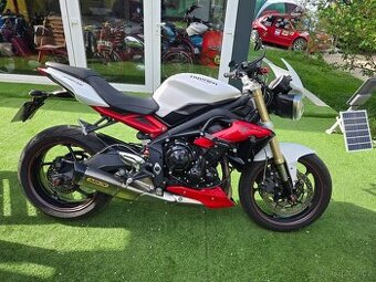 Prodám Triumph Street Triple 675 78 kw Rv.2016 najeto