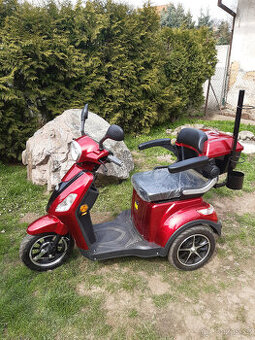 Prodám 3-kolový elektrický vozík SELVO 31000