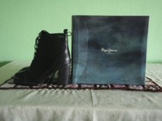PEPE JEANS