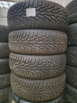 215/60 R17 96H zimní pneu Nokian