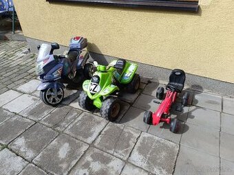 Dvě elektrická vozítka a šlapací motokára