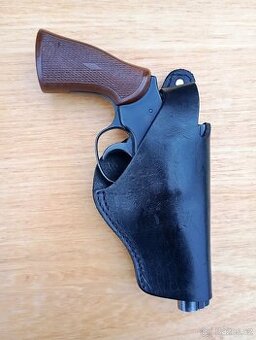 Kožené opaskové pouzdro pro revolver Arminius HW38