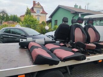 Sedačky Fiat a Alfa Romeo