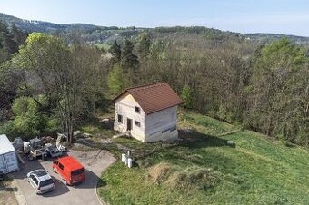 Prodej hrubé stavby 5+kk, zahrada 1272 m2, Praha východ - St - 1