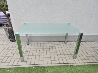 Skleněný stůl - 1