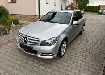 Mercedes-Benz Třídy C C220 2,1 TDi 125kw WEBASTO nafta