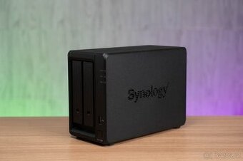 Synology DS723+ NAS server