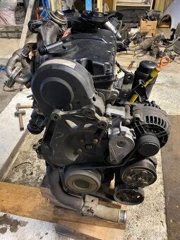 Motor Ford Galaxy 1.9 tdi +převodovka 6 ti kvalt
