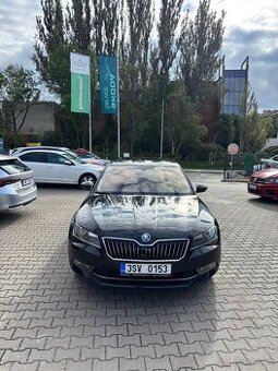 Škoda Superb Style Plus 2.0 TDI DSG • 2016 •