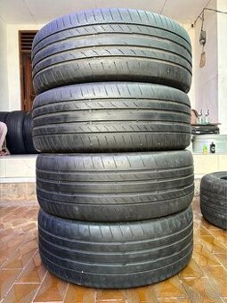Prodám sadu zimních pneumatik Continental 225/55/r17