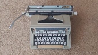 Prodám švýcarský starožitní psací stroj Hermes v kufríku