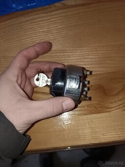 Spínací skříňka jawa panelka original