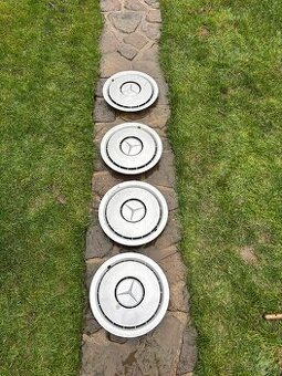 Poklice Mercedes Benz