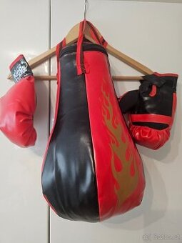 Boxovací pytel a rukacive