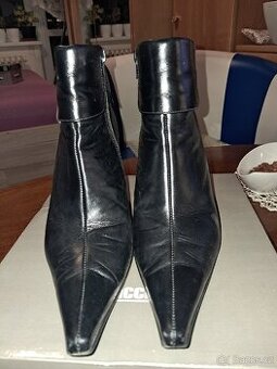 Kotníkové kozačky vel 38