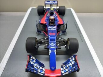 F1 TORO ROSSO STR12 AUSTRÁLIE 2017 CARLOS SAINZ SPARK 1:18