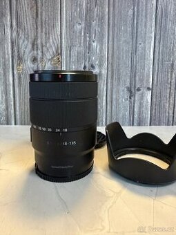 Sony 18-135 mm f/3,5-5,6 OSS SEL objektiv