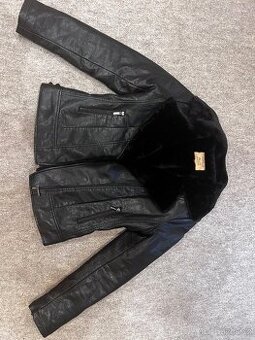 Dámský krátký kabát z ovčí kůže