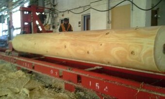 Soustruh na výrobu srubů