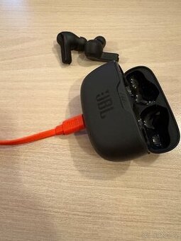 JBL Wave Beam 2 černá