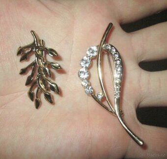 Nádherné staré brože - 2 ks