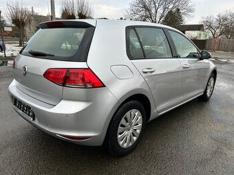 VW GOLF Vll 7 1.2 TSI SERVISNÍ KNIHA VW 129.800 km