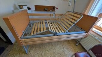 Elektrická polohovací postel