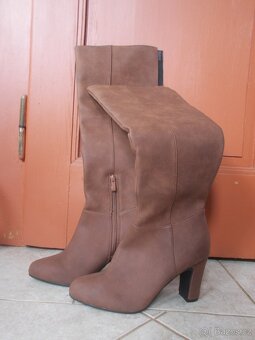 KOZAČKY-stéla 26 cm - č. 40