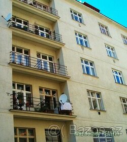 Pronájem bytu 2+1 (kk) s balkonem ve Vršovicích, Praha 10 - 
