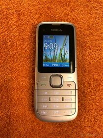 Nokia C1-01 v pěkném stavu, plně funkční