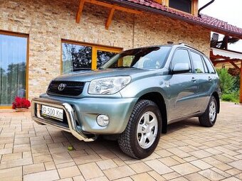 Toyota Rav trvalá 4X4 39 500 km benzín