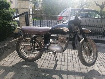 ČZ 175