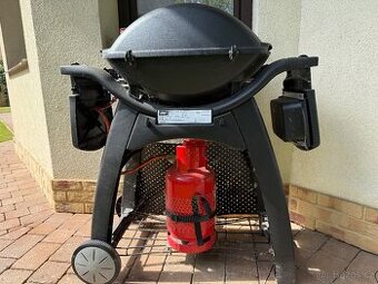 Prodam zahradbi grill Weber Q 3200 BLK