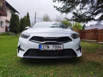Kia Ceed SW 1.6 diesel r.v. 11/ 2023 najeto19899 km
