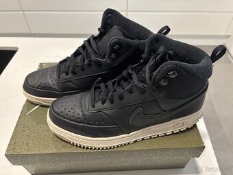 NIKE PODZIM ZIMA VEL. 44,5