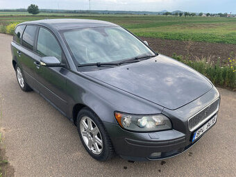 Volvo V50 2.4i 125kW 2006 automat, bohatá výbava
