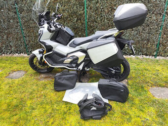 Honda X-ADV, 05/2023, 3,7t km