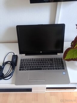 Intel® i3 7020U - HP 250 G6