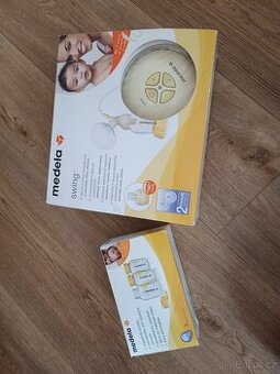 Odsávačka mateřského mléka Medela Swing