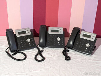 3x VoIP telefon WELL SIP-T20 - 1