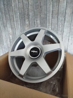 Rotiform six