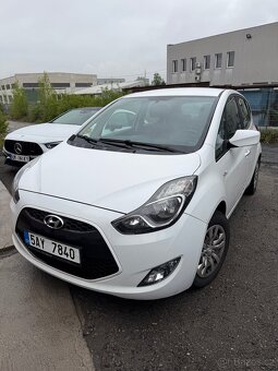 Pronájem vozidel uber bolt taxi food