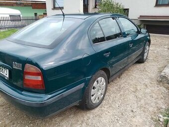 Škoda Octavia 1.6 benzín 55 KW