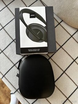Bose Noise Cancelling Headphones 700