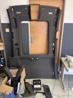 Černá stropnice Audi a4 b8 avant - 1