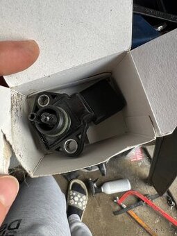 Senzor tlaku originál 059 906 051