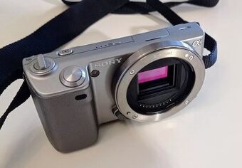 Sony Alpha NEX-5 Silver